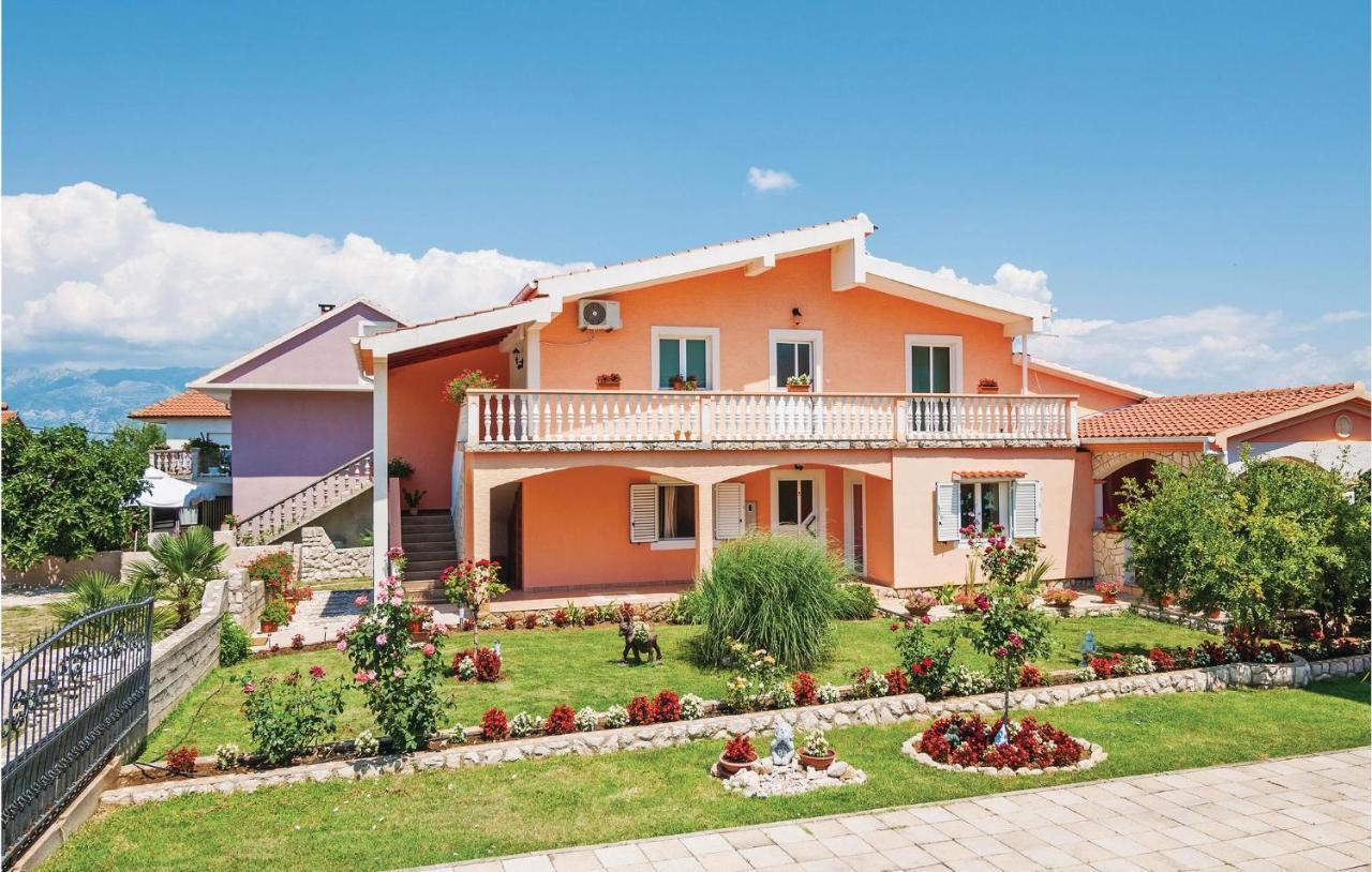One-bedroom In Podgradina Appartement Islam Grcki